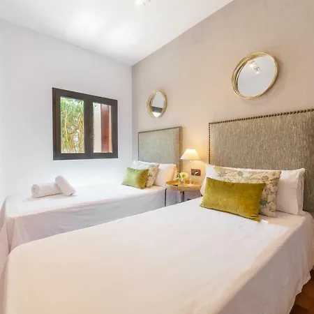 Apartment Hi Boutique Center